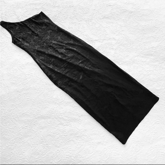 NWOT Lulus Chasing Desire Black Satin Jacquard One-Shoulder Maxi Dress Medium - Picture 8 of 11